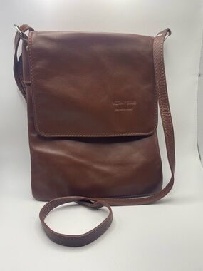 Vera Pelle Brown Leather Crossbody Bag - Classic Women's Shoulder Bag
